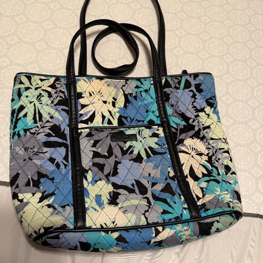 Vera Bradley Vera Tote